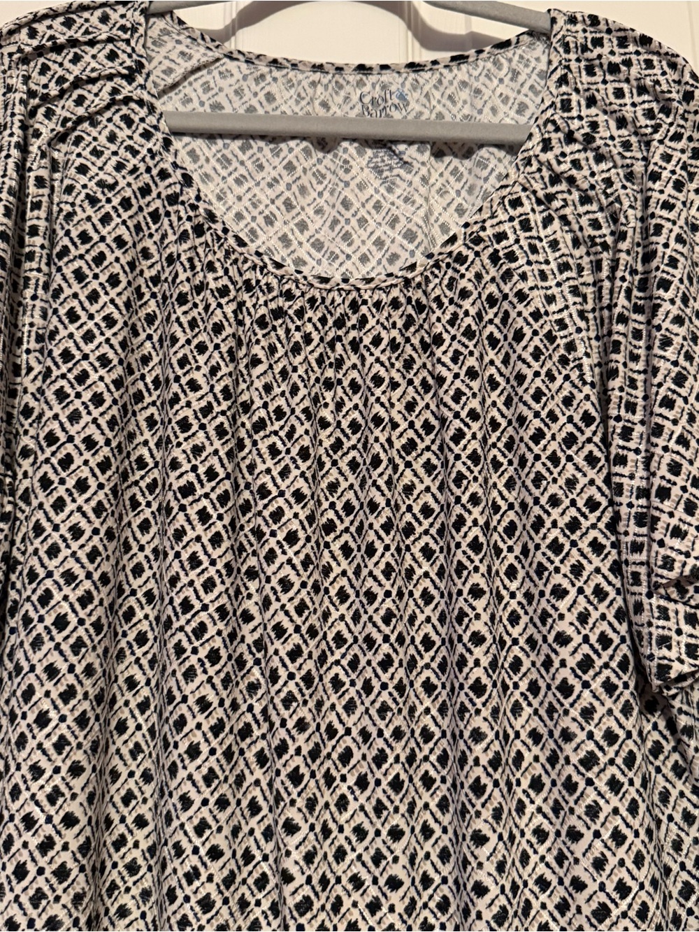 croft & barrow Black and Cream Geometric Scoop-Neck Blouse
